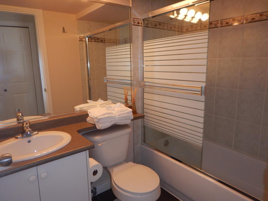 Clean And Quiet 2 Bdr 2 Bthr Private Entrance Entire Guests Suite Near Coquitlam Center Mall And Skytrain Camera foto