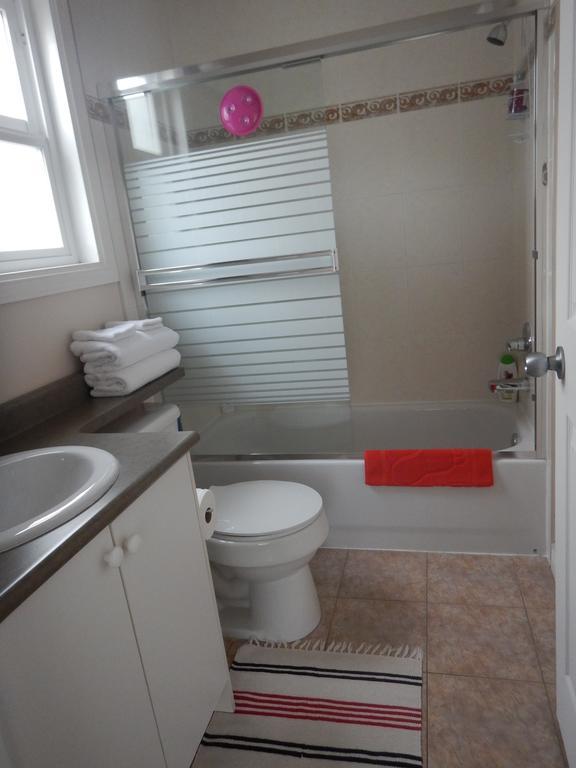 Clean And Quiet 2 Bdr 2 Bthr Private Entrance Entire Guests Suite Near Coquitlam Center Mall And Skytrain Esterno foto