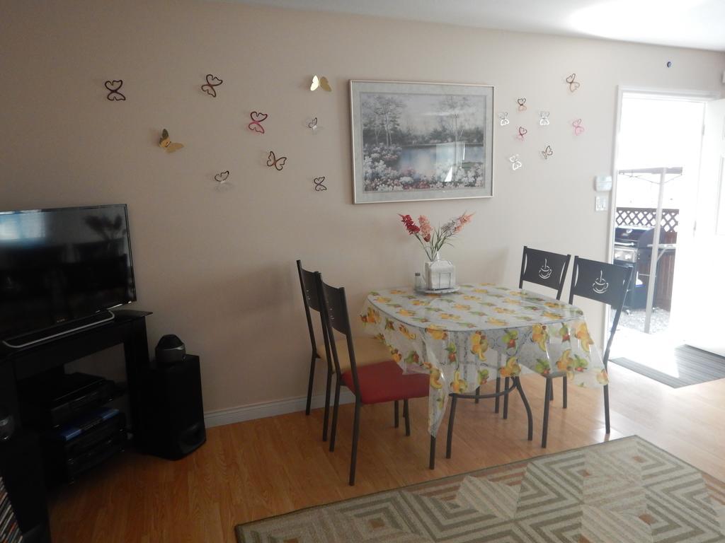 Clean And Quiet 2 Bdr 2 Bthr Private Entrance Entire Guests Suite Near Coquitlam Center Mall And Skytrain Esterno foto